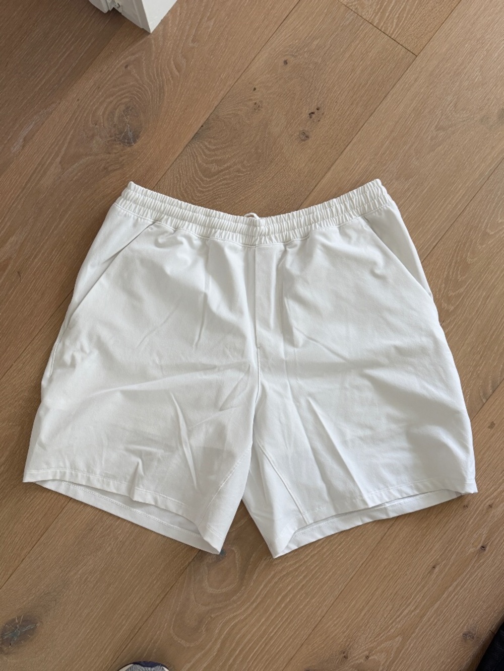 Lululemon Men's 7" Pace Breaker Short Lined